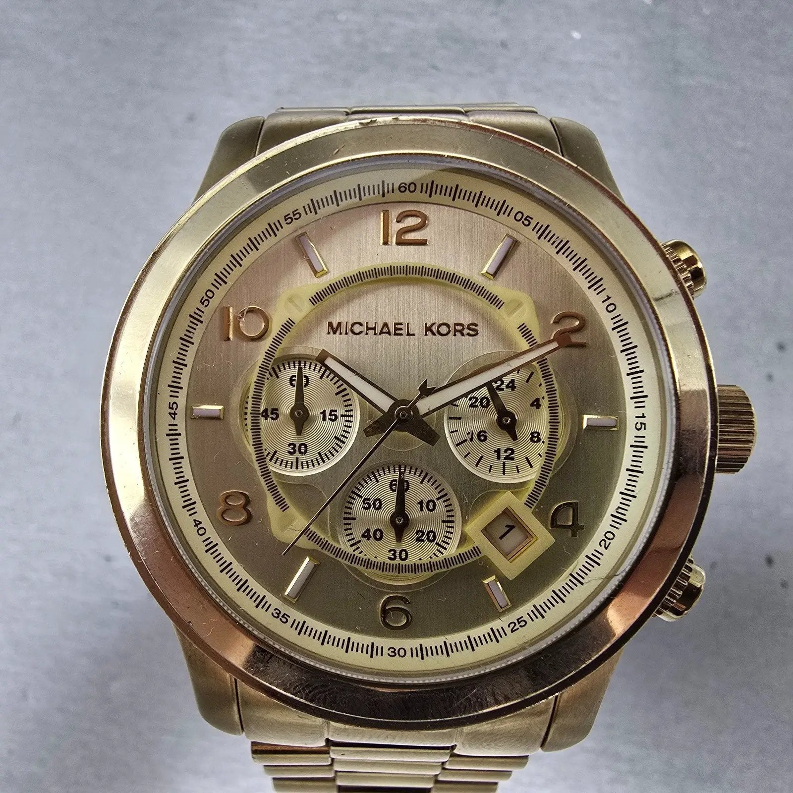 Michael Kors Runway Chronograph Watch Men 45mm Champagne Dial Gold Tone New Batt1