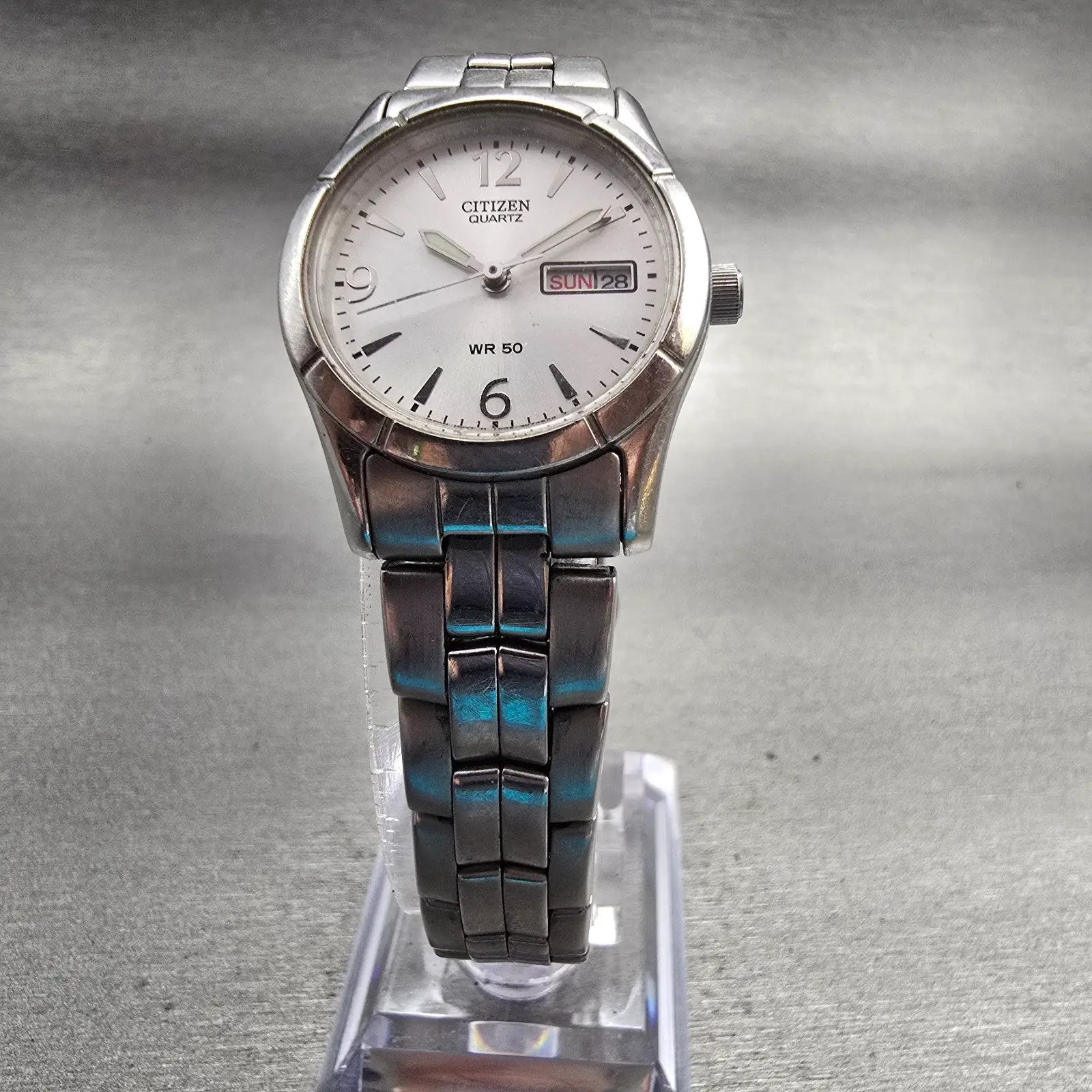 Citizen Watch Women 25mm Silver Dial Silver Tone Daydate 1002-S047439 New Batt5