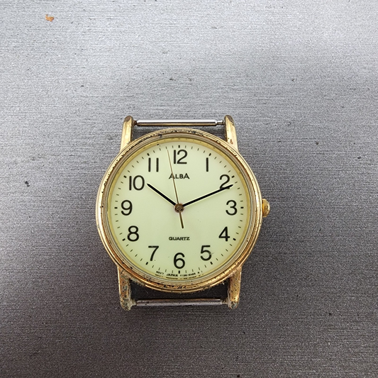 Seiko Alba watch Men 31mm Luminous Dial Gold Tone Y1366a70 New Battery0