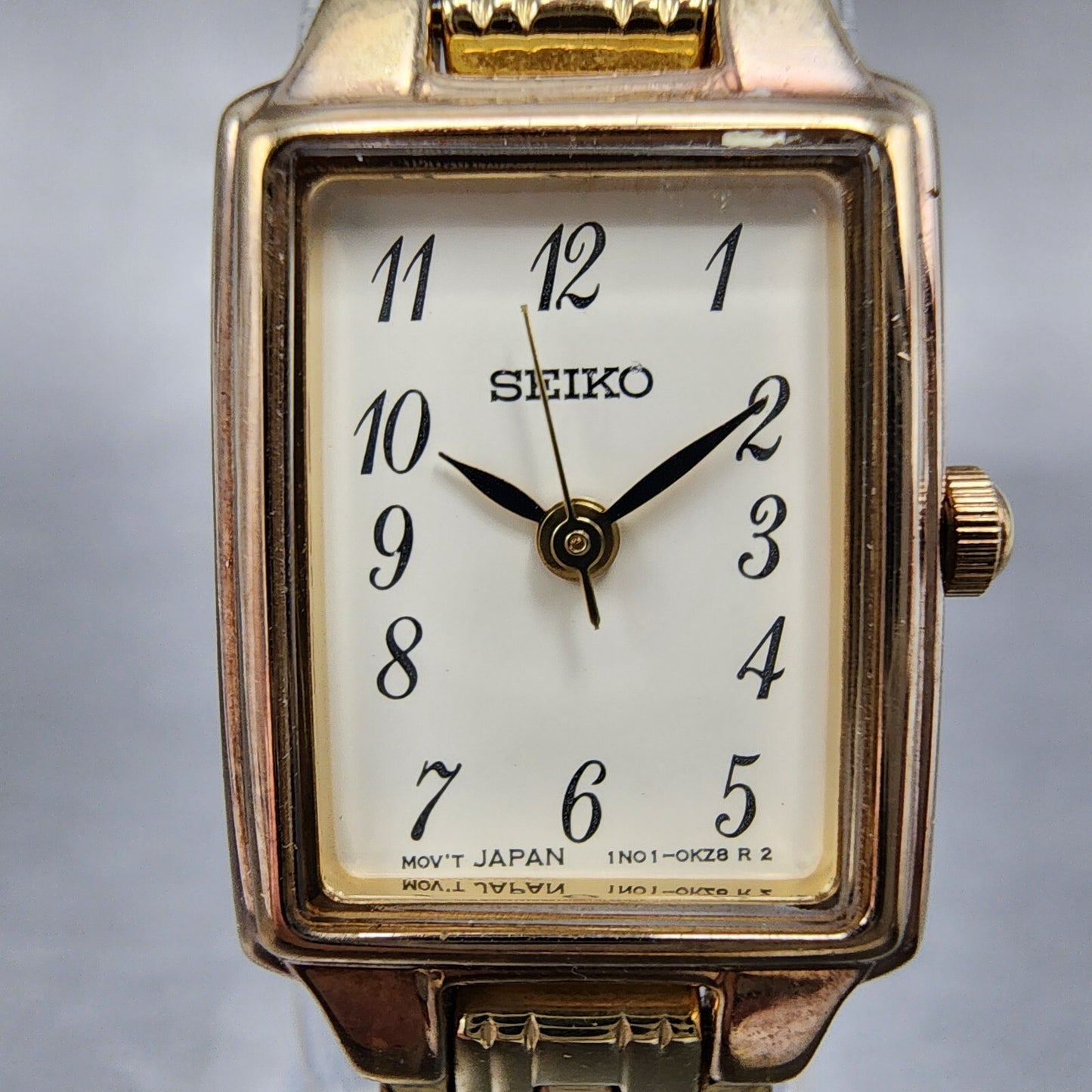 Seiko Tank Watch Women 16mm White Dial Gold Tone Rectangle 1n010fh0 New Battery1