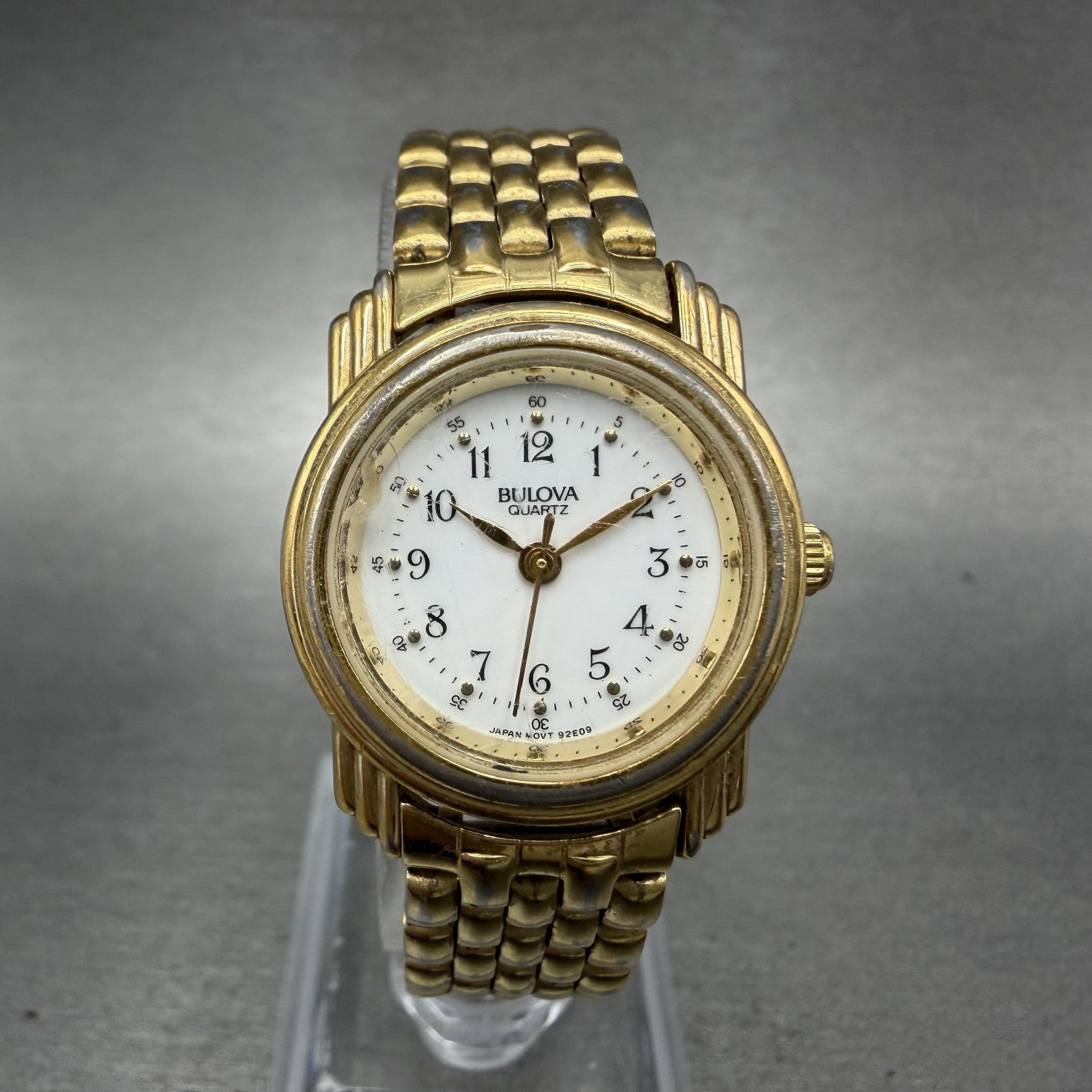 Bulova Watch Women 24mm White Dial Gold Tone Round 92E09 New battery0