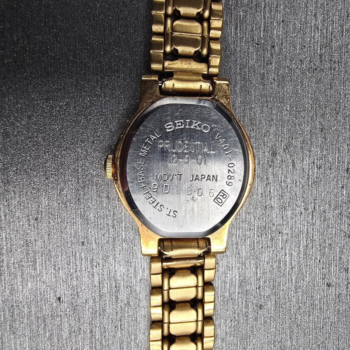 Seiko Watch Women 19mm Gold Dial Gold Tone Round V401-0289 New Battery VTG JPK10