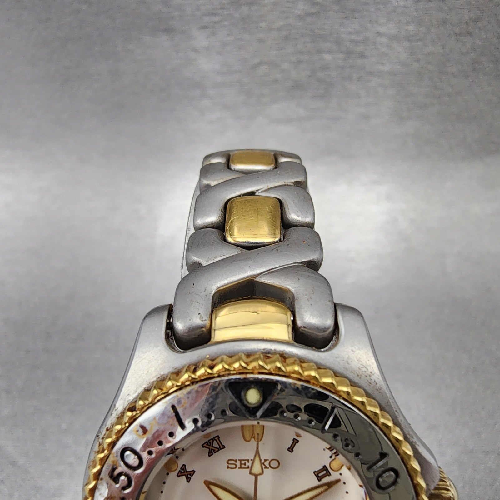 Seiko Scuba Dive Watch Women 31mm White Dial Two Tone Date Round New Battery4