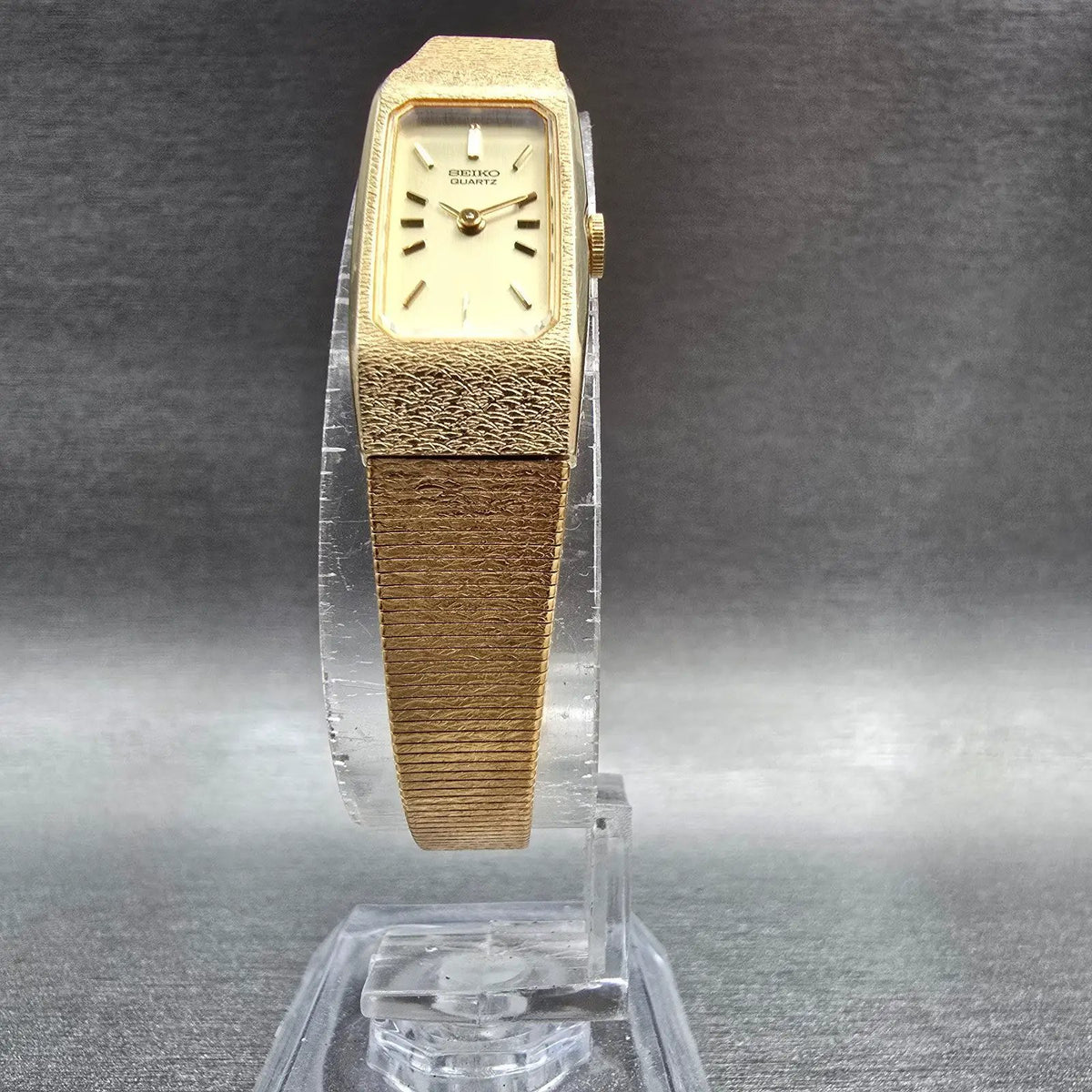 Seiko Tank Watch Women 13mm Gold Dial Gold Tone Rectangle 1320-5990 New Battery5