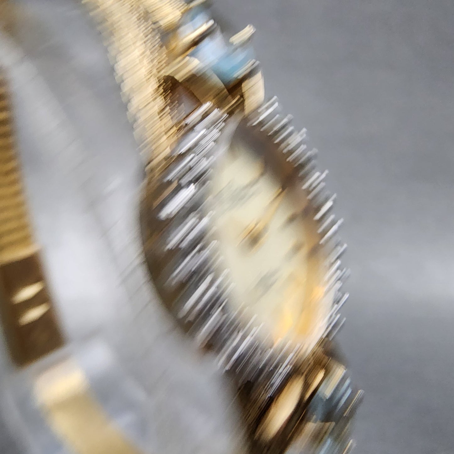 Armitron Deauville Diamond Watch Women 15mm Gold Dial Gold Tone Oval New Battery3