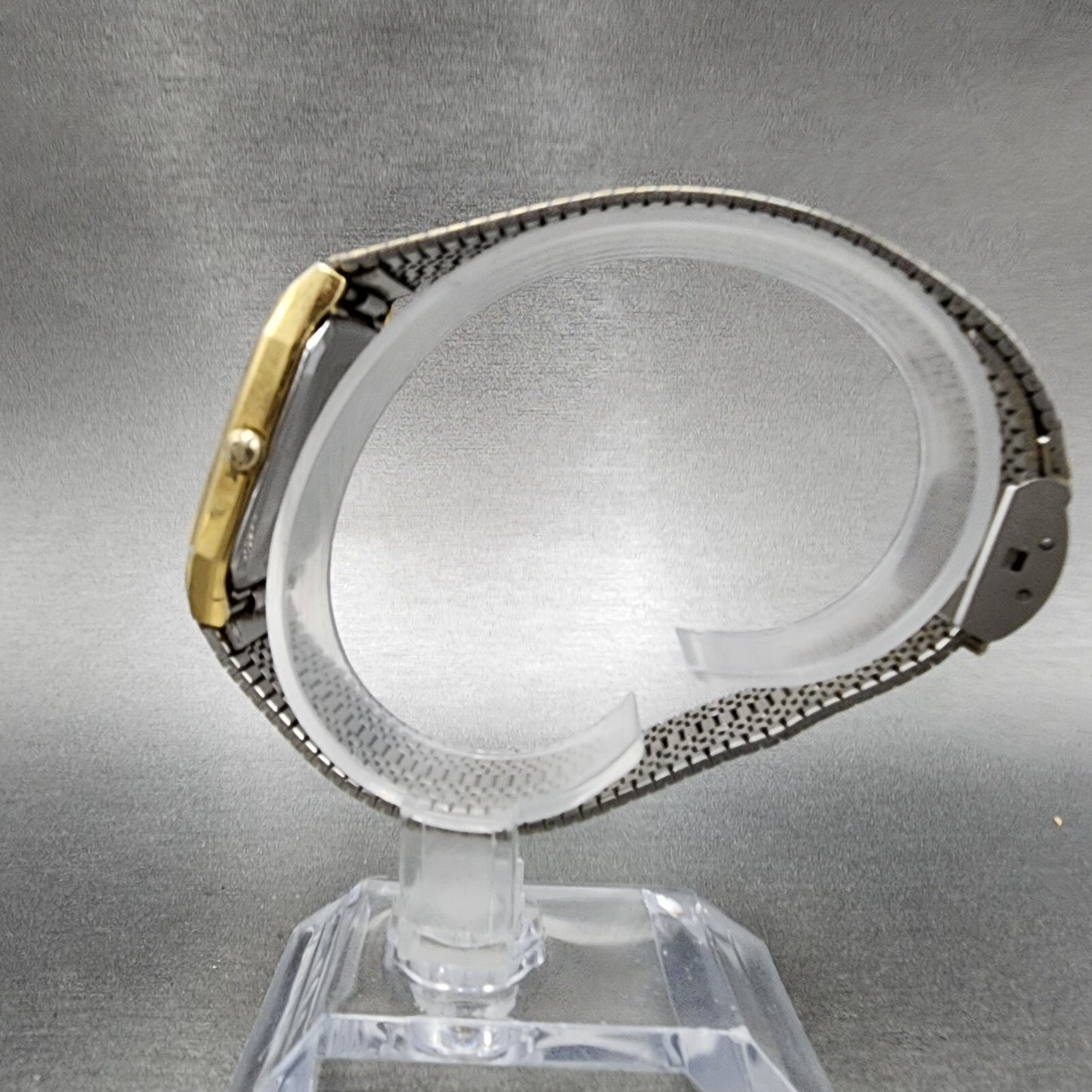 Seiko Watch Men 26mm Gold Dial Gold Tone Rectangle 6530-5089 New Battery