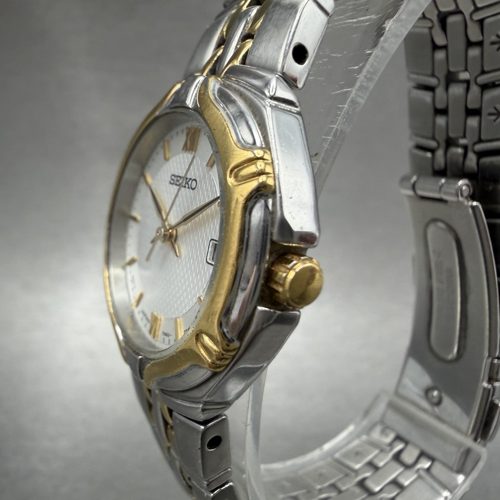 Seiko Watch Women 26mm Silver Dial Two Tone Date Round 7n820at0 New Battery2
