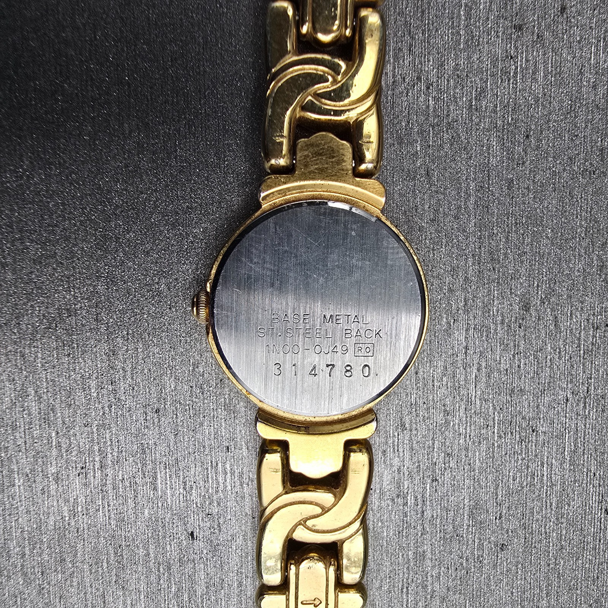 Seiko Watch Women 19mm MOP Dial Gold Tone Round 1N00-0J49 New Battery Vintage10