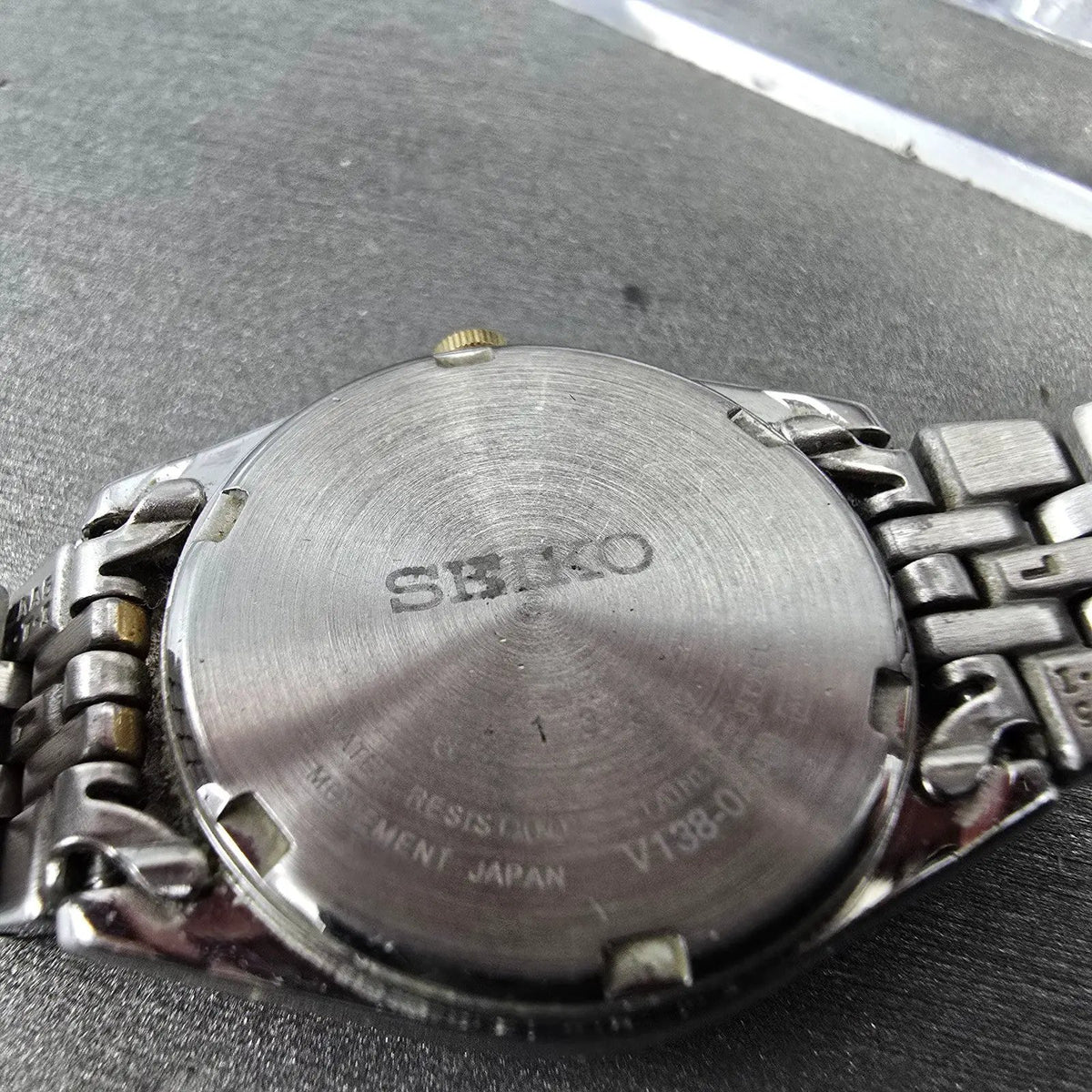 Seiko Solar Watch Women 26mm White Dial Two Tone Daydate Round V138-0AA0 Runs JT9