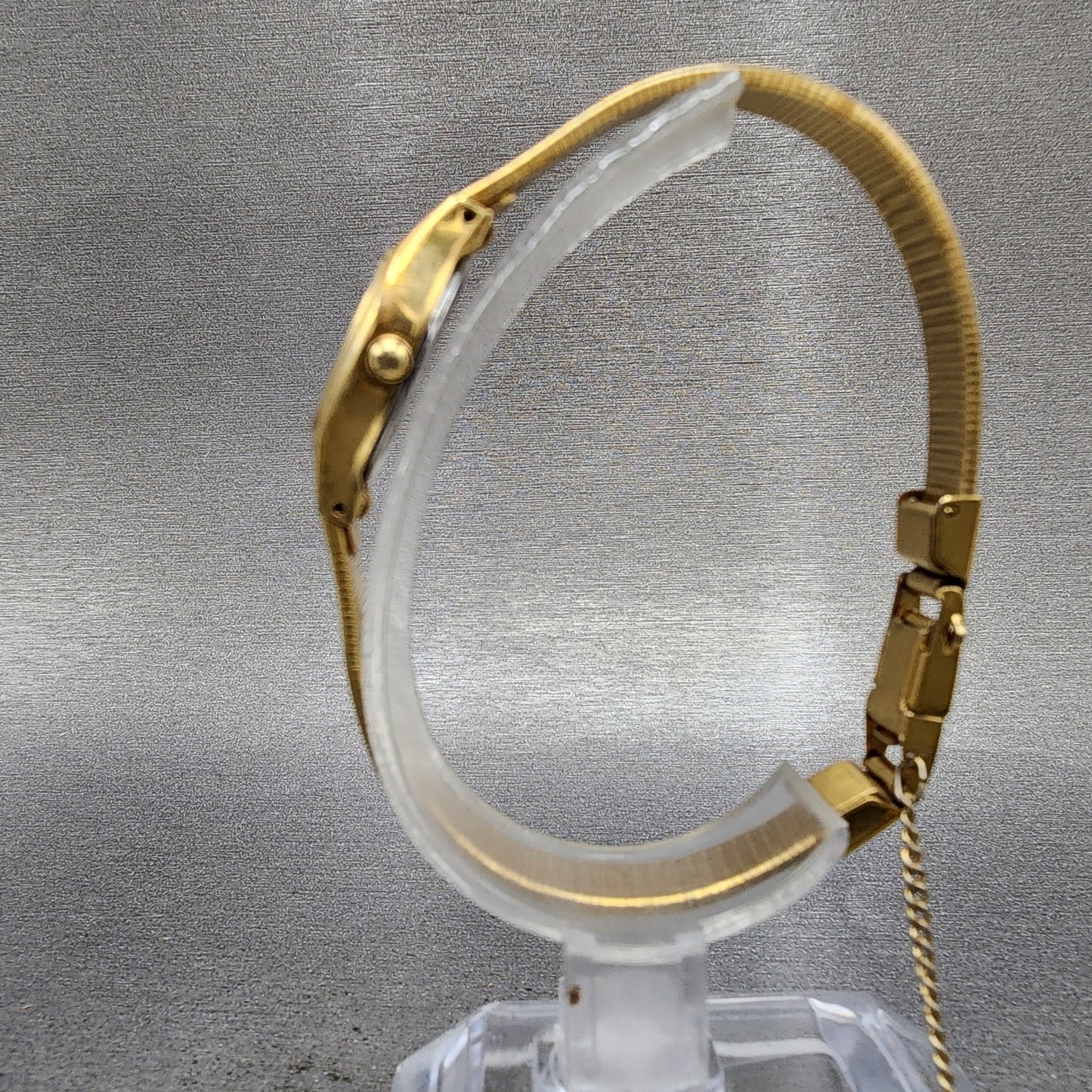 Seiko Watch Women 17mm Gold Dial Gold Tone Hexagon 2P215A29 New Battery6
