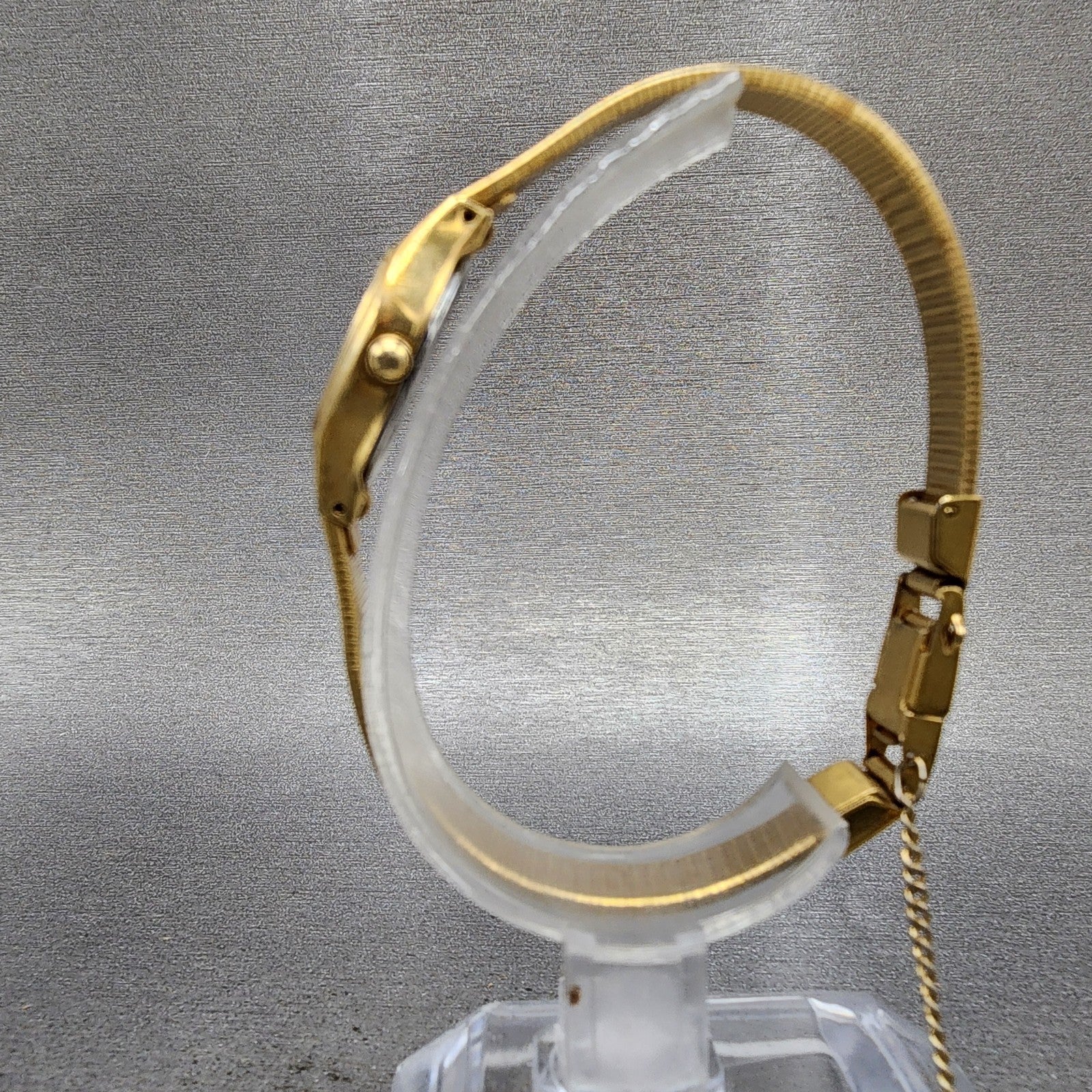 Seiko Watch Women 17mm Gold Dial Gold Tone Hexagon 2P215A29 New Battery6