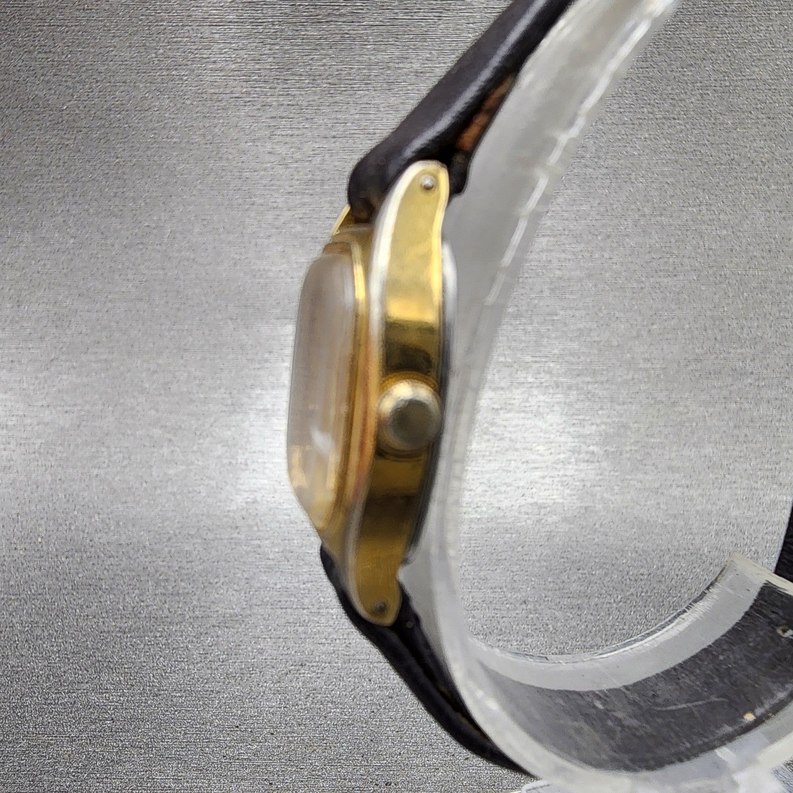 Seiko Tank Watch Women 17mm Champagne Dial Gold Tone 23206559 New Battery2