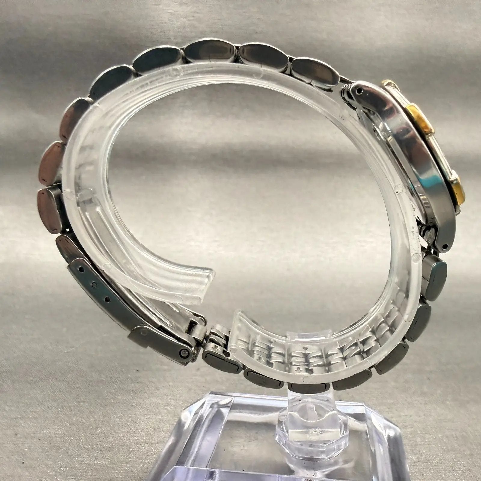 Seiko Watch Women 27mm White Dial Two Tone Date Round 7N82-0610 New Battery VTG8