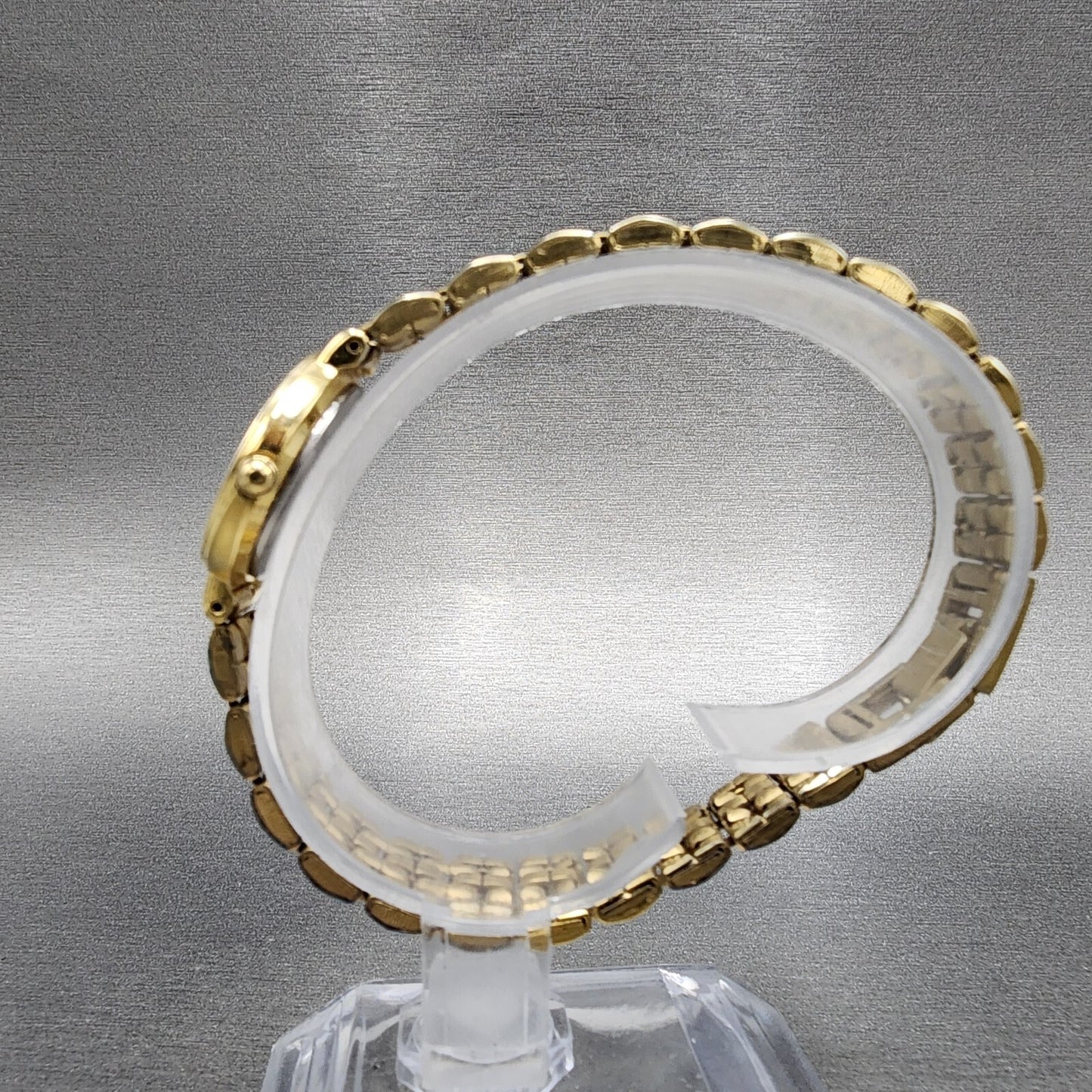 Seiko Watch Women 21mm Black Dial Gold Tone Round 1N000D29 New Battery6