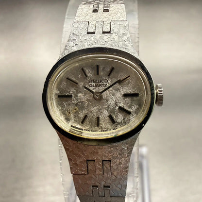 Seiko Watch Women 17mm Silver Dial Silver Tone Oval 1400-7389 New Battery VTG0