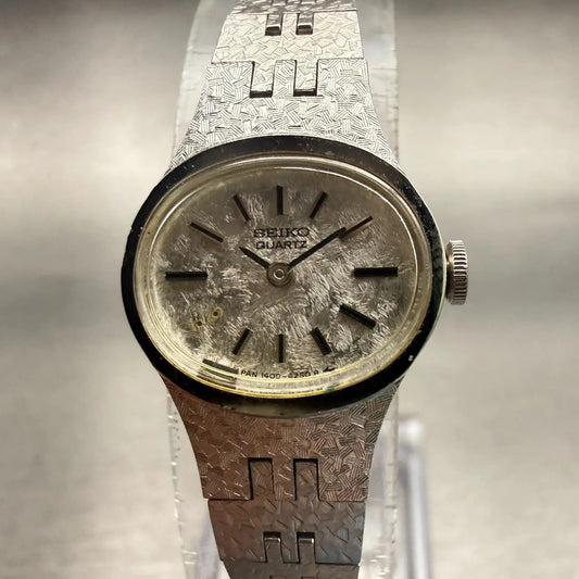 Seiko Watch Women 17mm Silver Dial Silver Tone Oval 1400-7389 New Battery VTG0