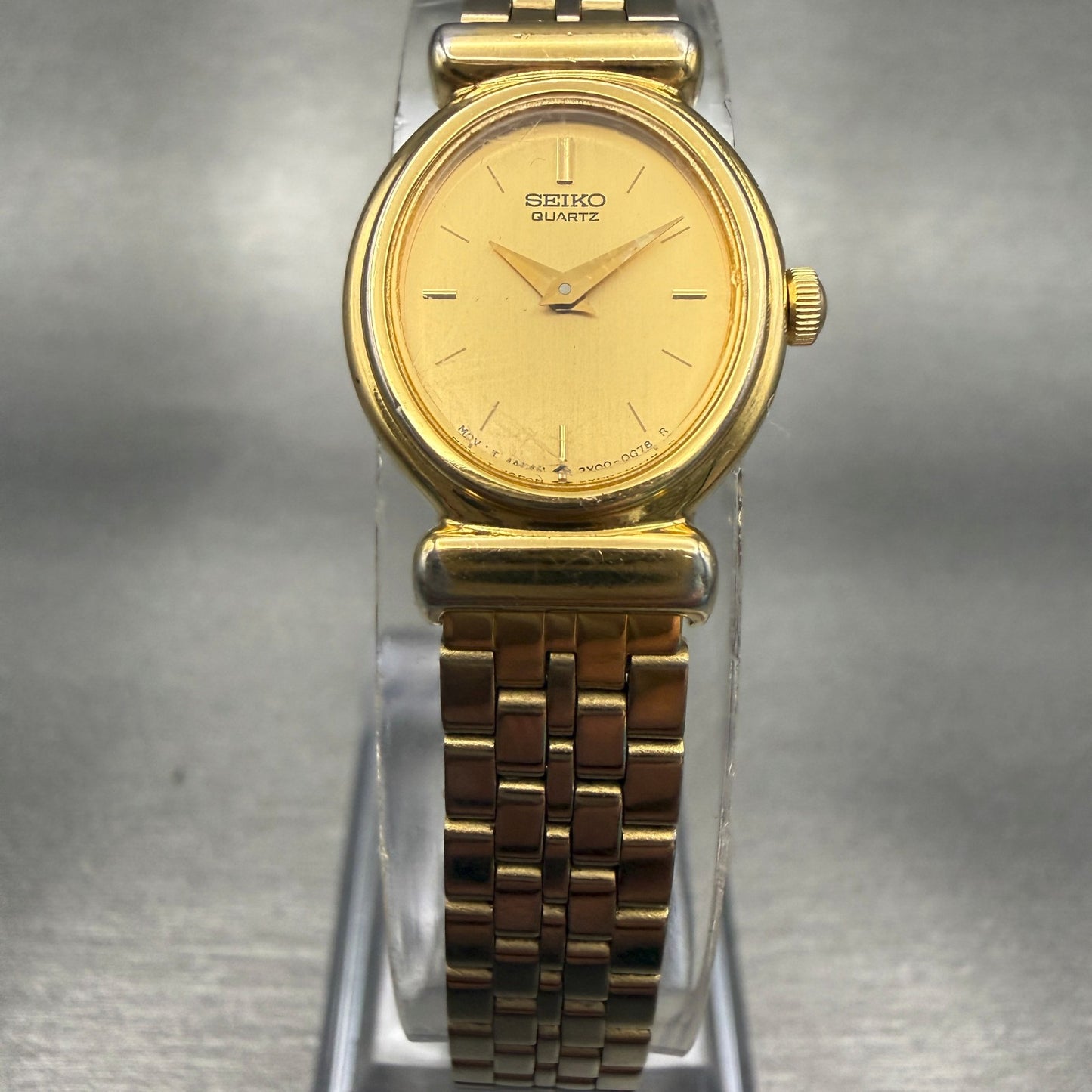 Seiko Watch Women 17mm Gold Dial Gold Tone Oval 2Y00-0G78 New Battery5