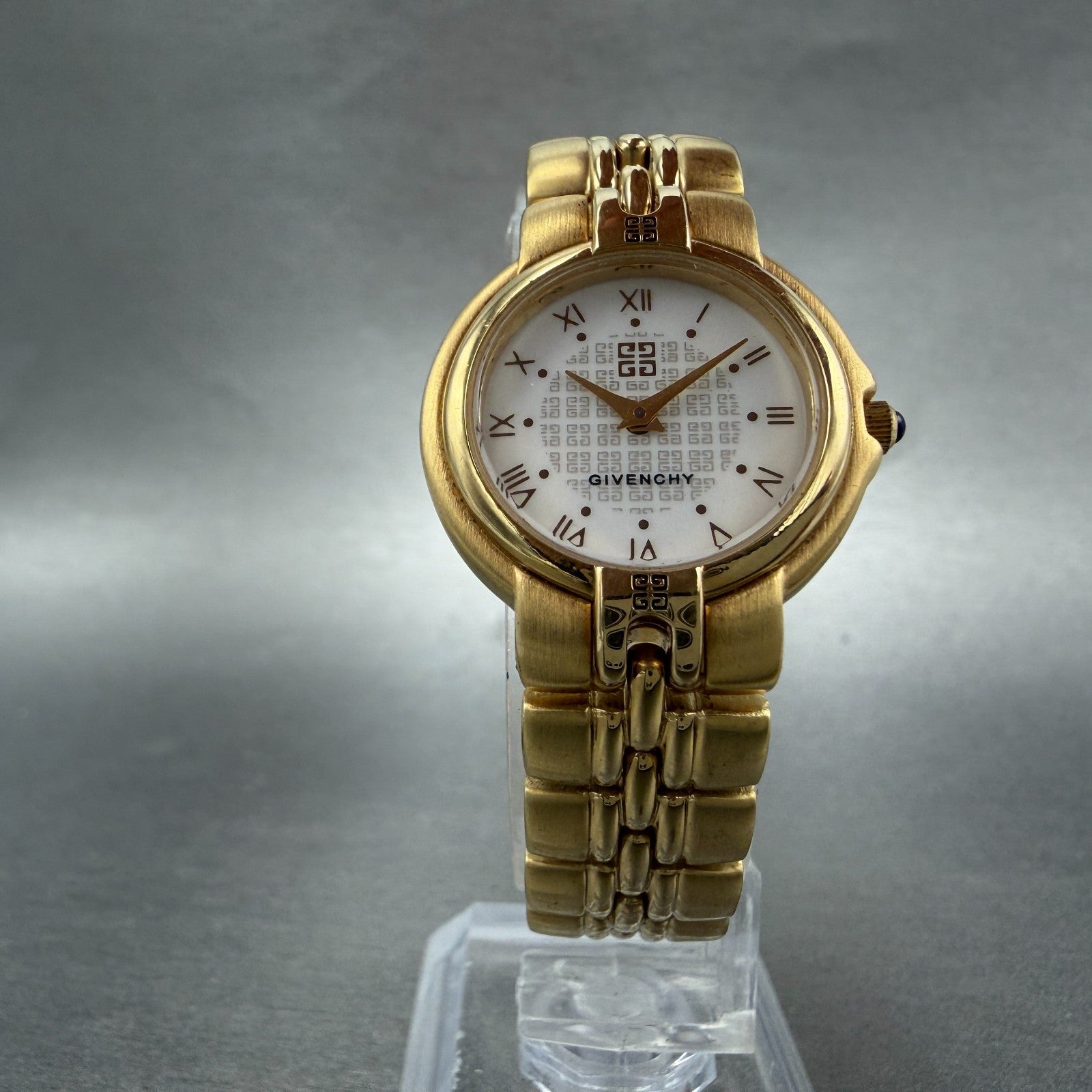 Givenchy Watch Women 25mm White Dial Gold Tone Round New Battery5