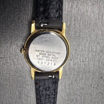 Seiko Watch Women 22mm Ivory Dial Gold Tone Round 1N01-0A19 New Battery Vintage10