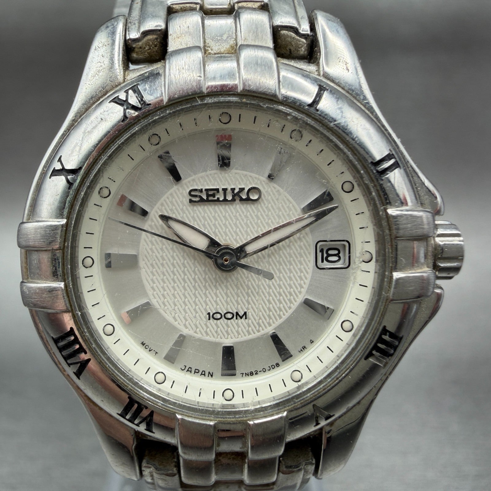 Seiko Dive Watch Women 26mm White Dial Silver Tone Date 7N82-0DP0 New Battery1