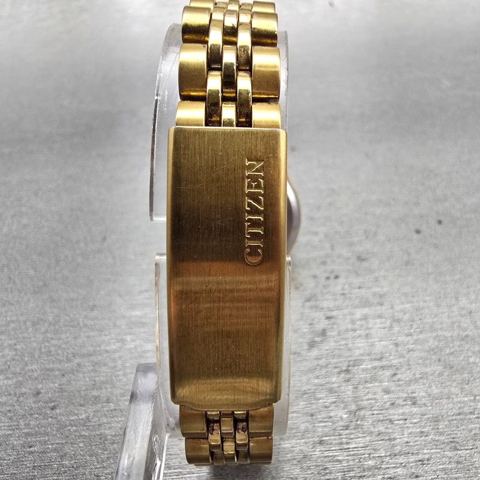 Citizen Watch Women 23mm Champagne Dial Gold Tone Daydate 6000-S38231 New Batt7