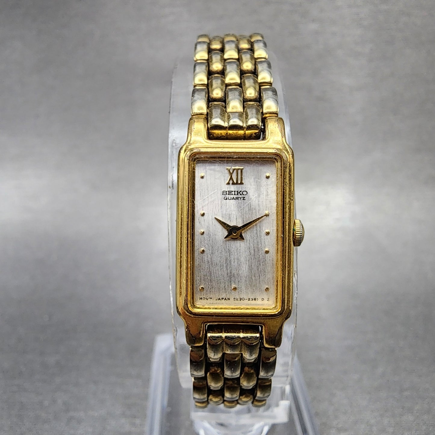 Seiko Tank Watch Women 13mm Silver Tone Gold Tone Rectangle 2e206859 NewBattery0