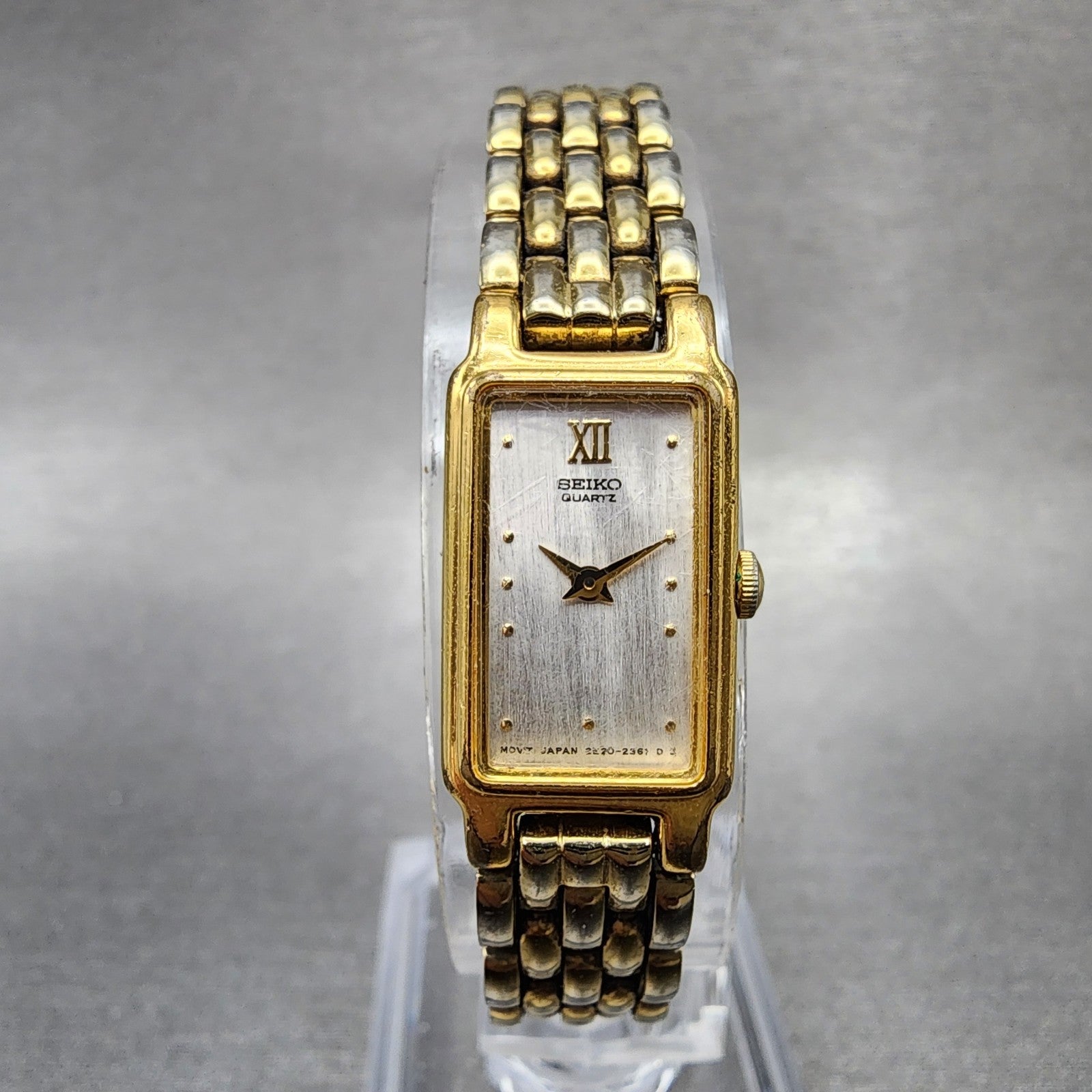 Seiko Tank Watch Women 13mm Silver Tone Gold Tone Rectangle 2e206859 NewBattery0