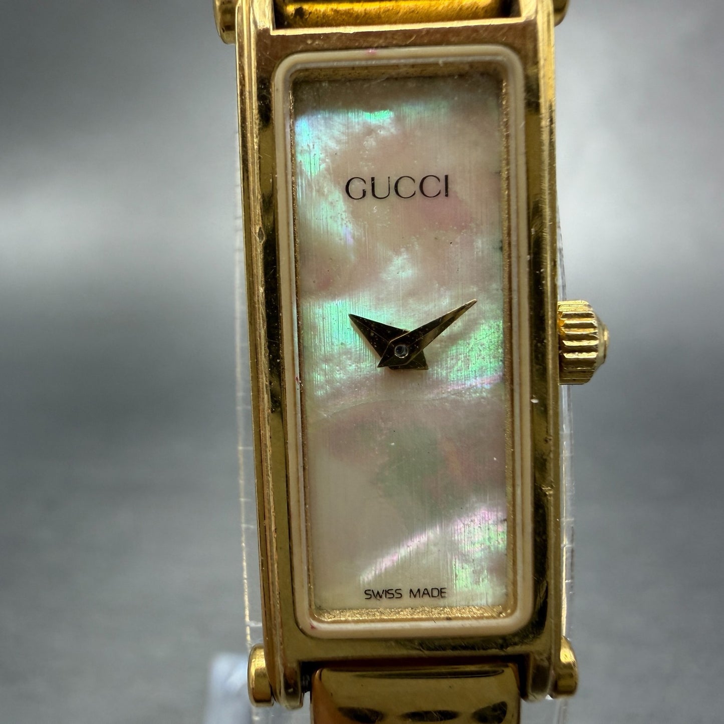 Gucci 1500L Tank Watch Women 12mm MOP Dial Gold Rectangle Bangle New battery TKH1