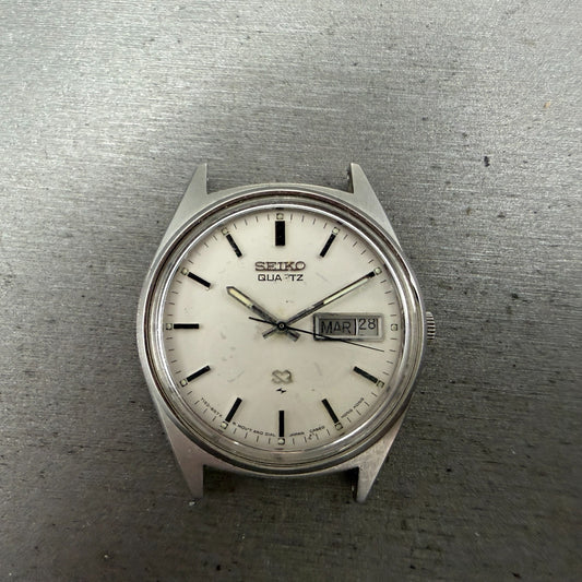 Seiko SQ Watch Men 35mm Silver Dial Silver Tone Daydate Round 7123-8429 PARTS0