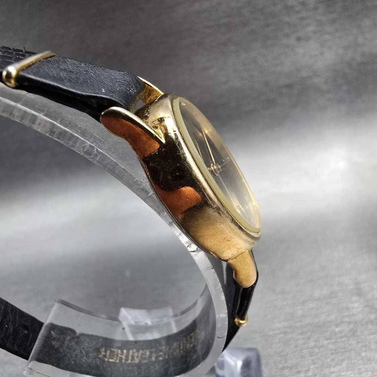 Citizen CQ Watch Women 22mm Black Dial Gold Tone Oval 4031-982568 New Battery 783