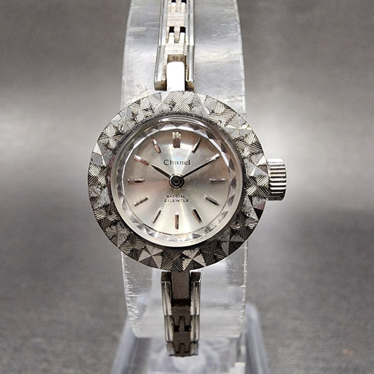 Orient Chanel Watch Women 15mm Silver Dial White Gold Plated Oval Manual Wind0