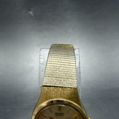 Seiko Watch Women 18mm Champagne Dial Gold Tone Round 4n00-0669 New Battery P2154