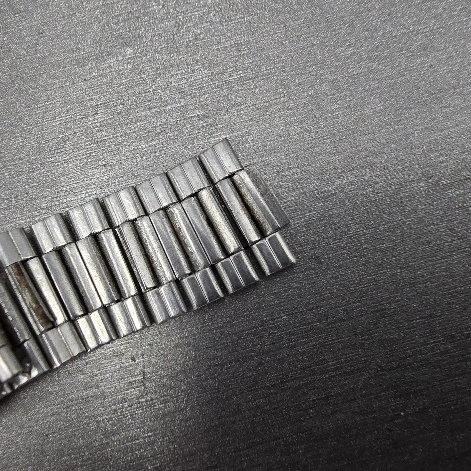 Seiko SQ Bracelet 20mm Stainless Steel Two Tone Tri Folding Clasp Vintage Z27810