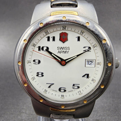 Victorinox Swiss Army Valiant Watch Men 39mm White Dial Two Tone Date Round Runs1