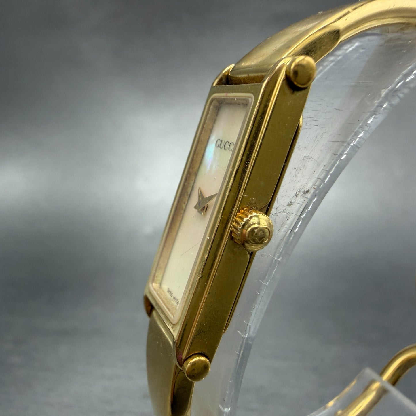 Gucci 1500L Tank Watch Women 12mm MOP Dial Gold Rectangle Bangle New battery TKH2