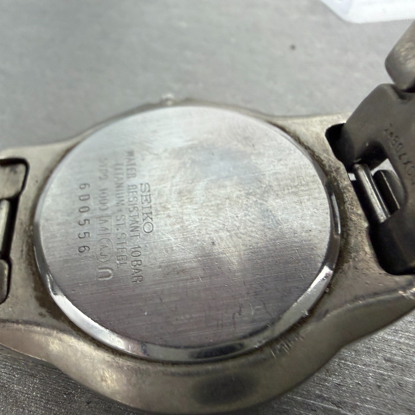 Seiko Lucent Watch Men 37mm Black Dial Titanium Daydate 5Y89-1000 PARTS10