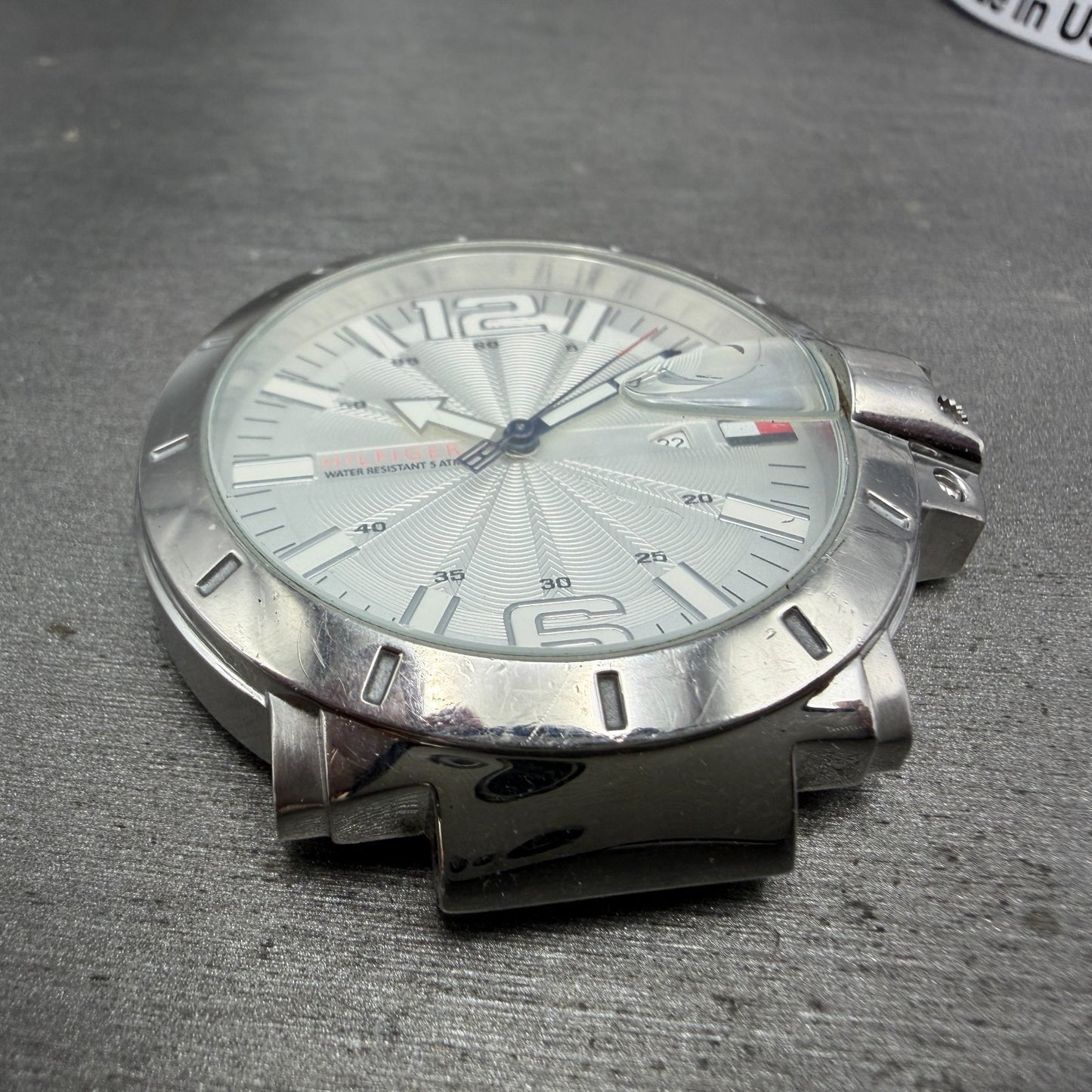 Tommy Hilfiger Watch Men 43mm Silver Dial Steel Date Round New Battery2