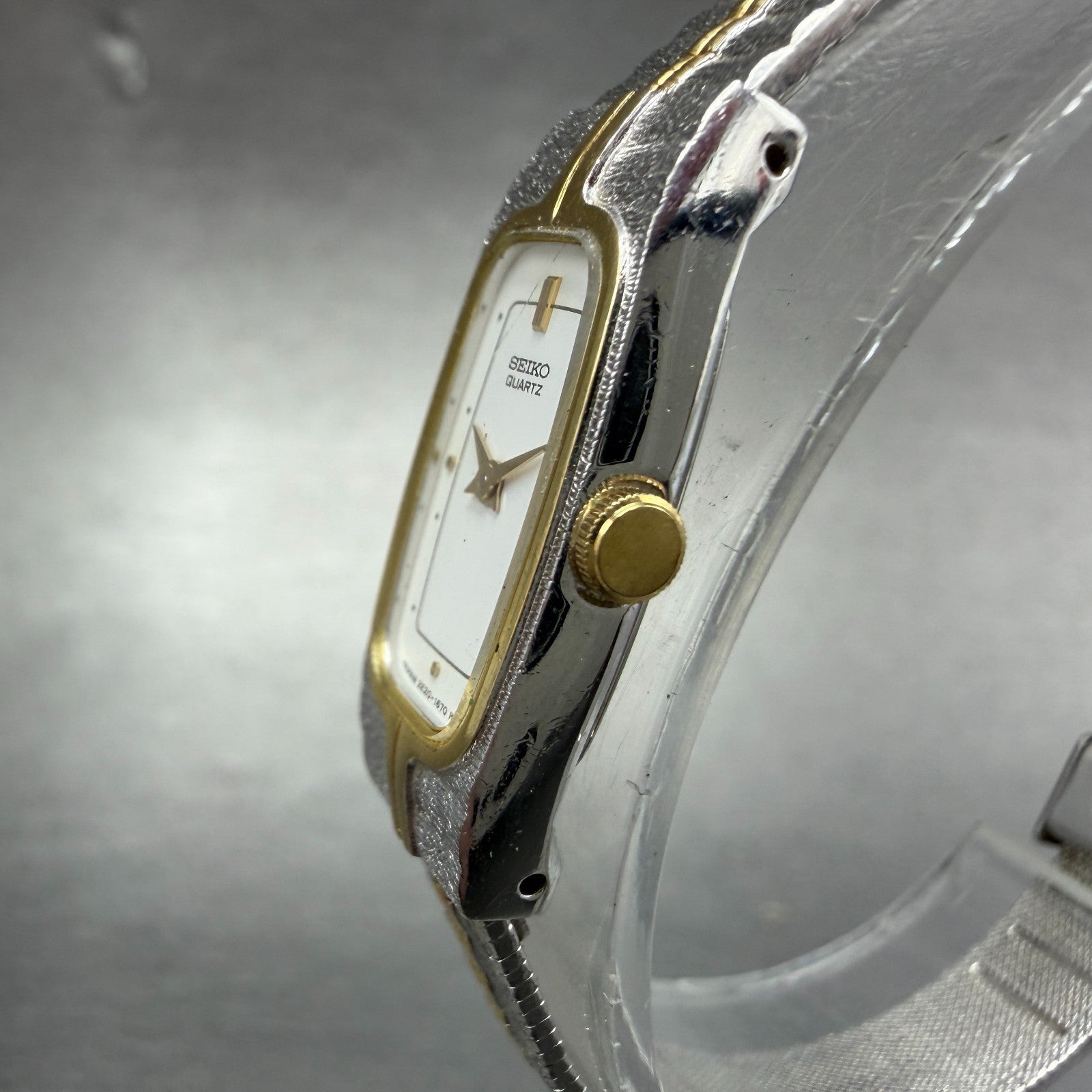 Seiko Tank Watch Women 13mm Gold Dial Gold Tone Rectangle 2E20-6319 New Battery42