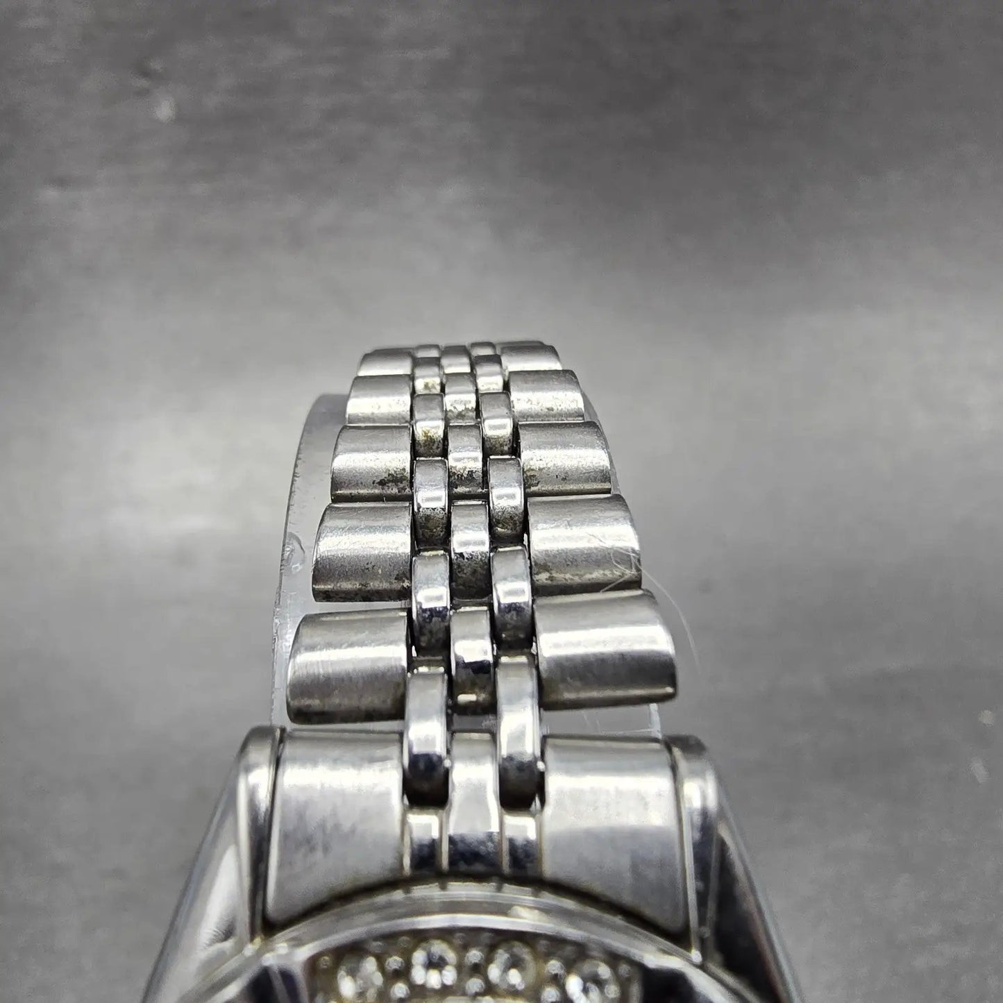 Seiko Solar Watch Women 25mm MOP Dial Silver Tone Round V117-0AN0 PARTS5