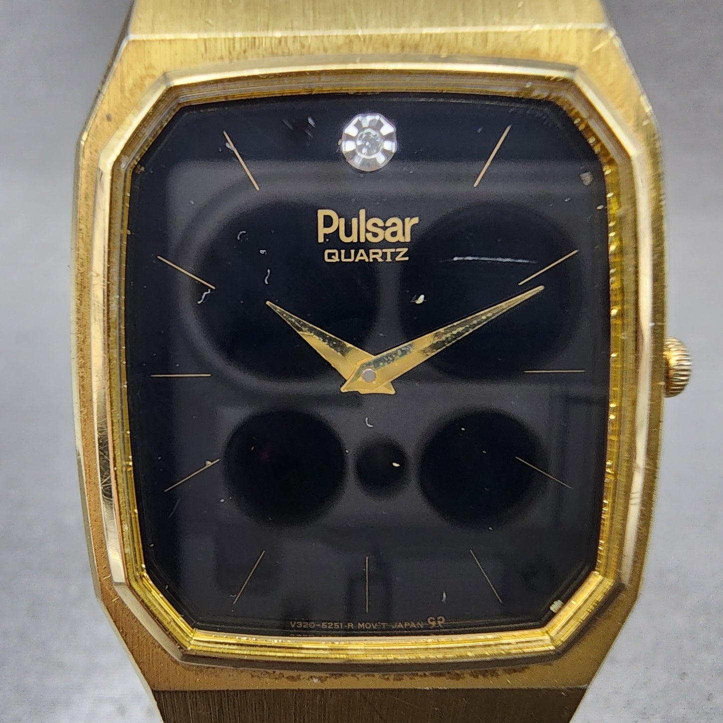 Pulsar Tank Watch Men 28mm Black Dial Gold Tone Rectangle V3205160 New battery1