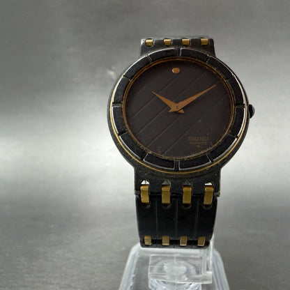 Seiko Watch Women 30mm Black Dial Black & Gold Tone Round 5P30-6A39 New Battery5