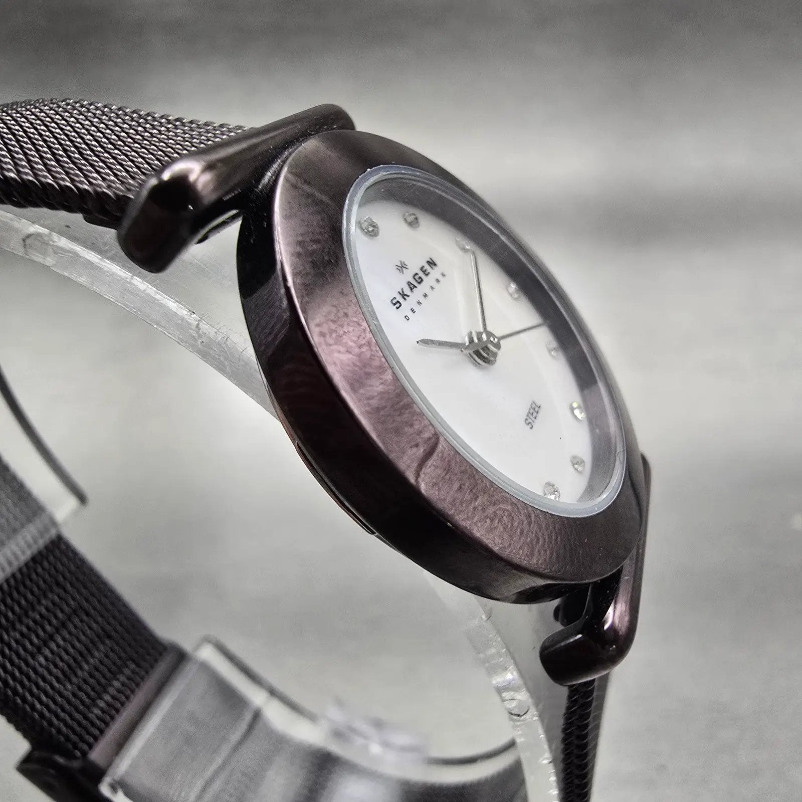 Skagen Steel Watch Women 25mm MOP Dial Dark Brown Tone Round 107SMMD New Battery3