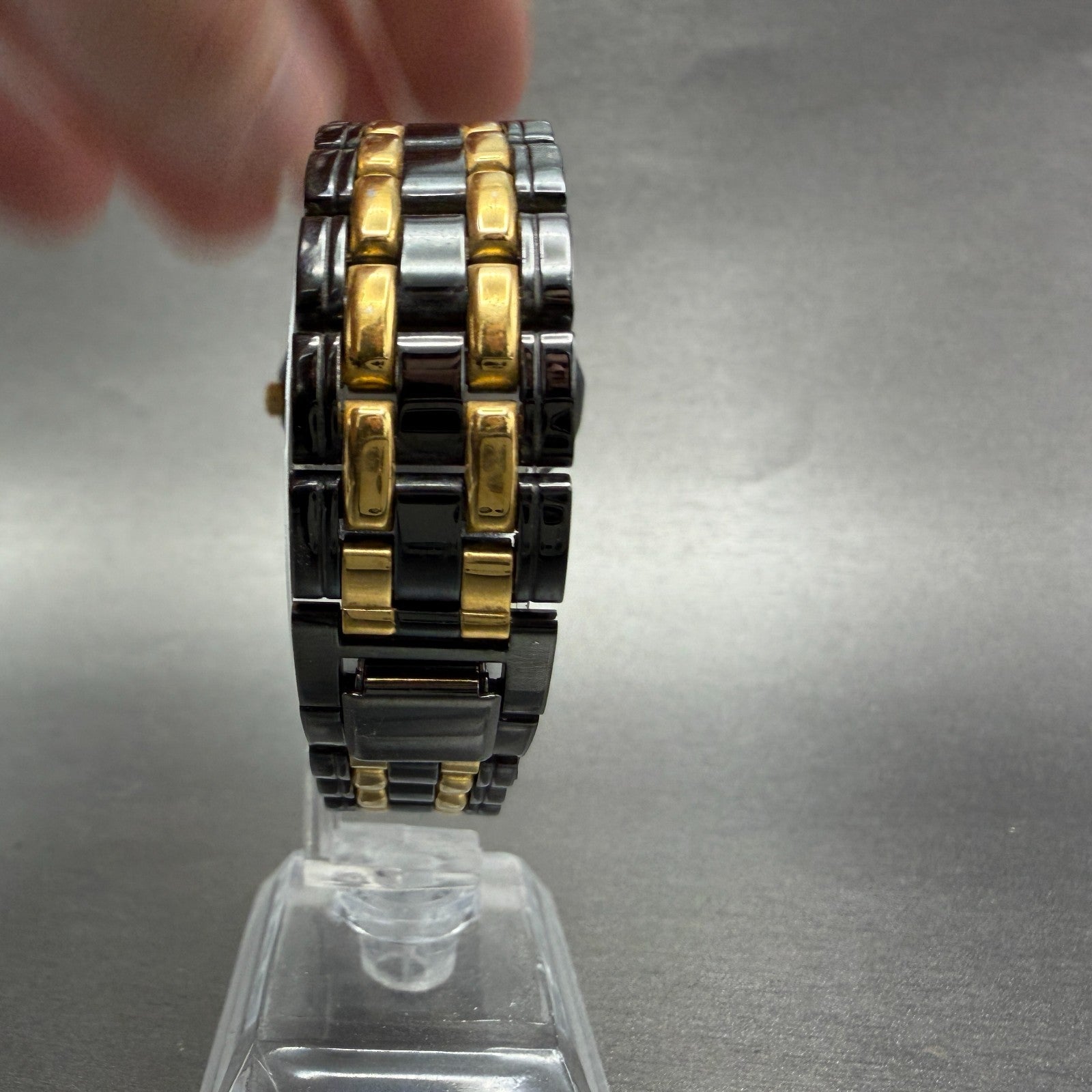 Seiko Watch Men 35mm Black Dial Black & Gold Tone Daydate V733-6C49 New Battery27