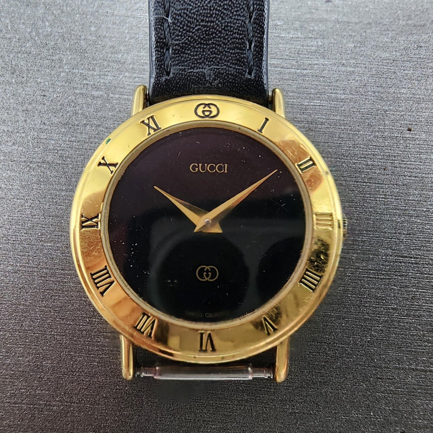 Gucci 3000L Watch Women 26mm Black Dial Gold Plated Round New Battery Vintage1