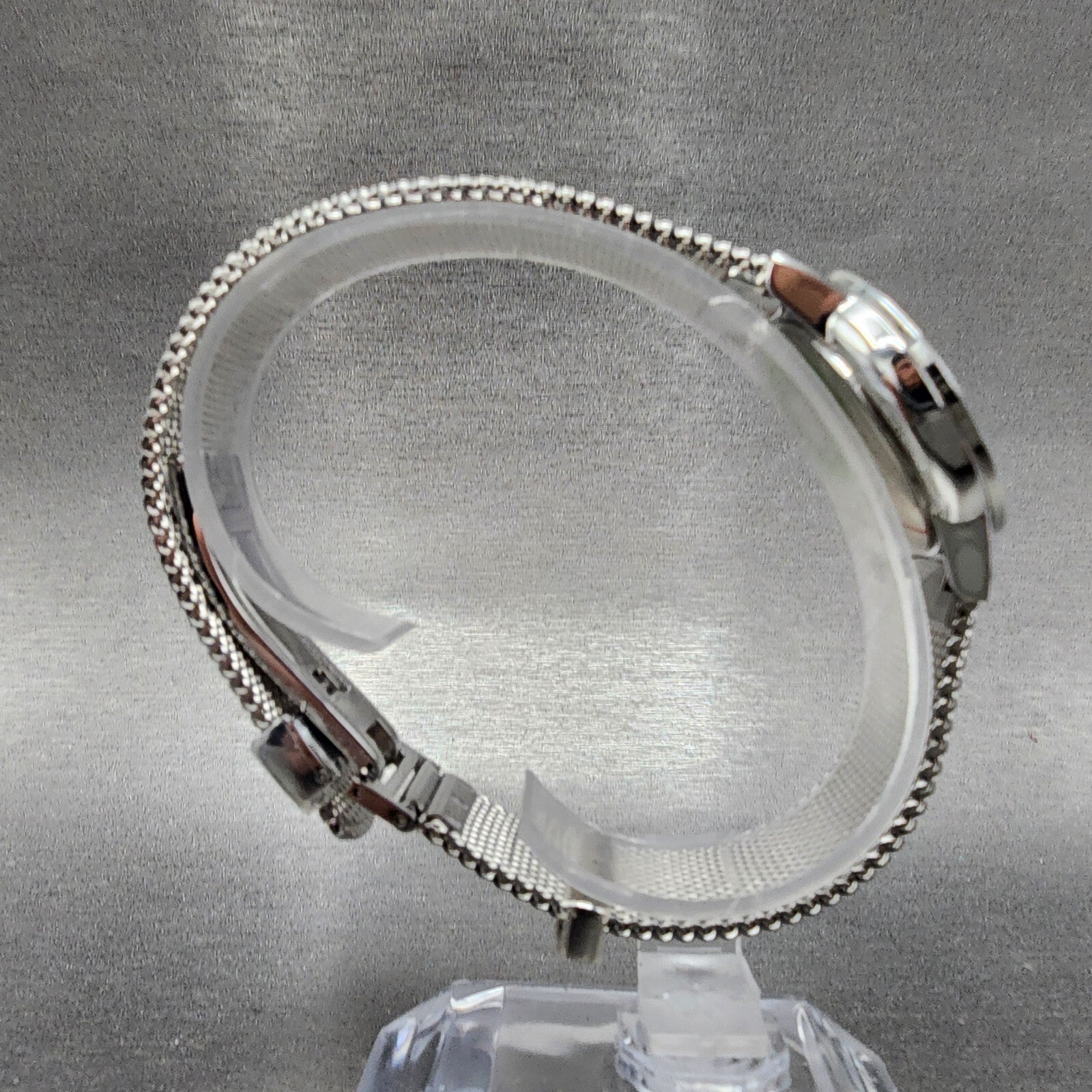 Movado Museum Watch Women 28mm MOP Dial Stainless Steel Diamond Markers New Bat10