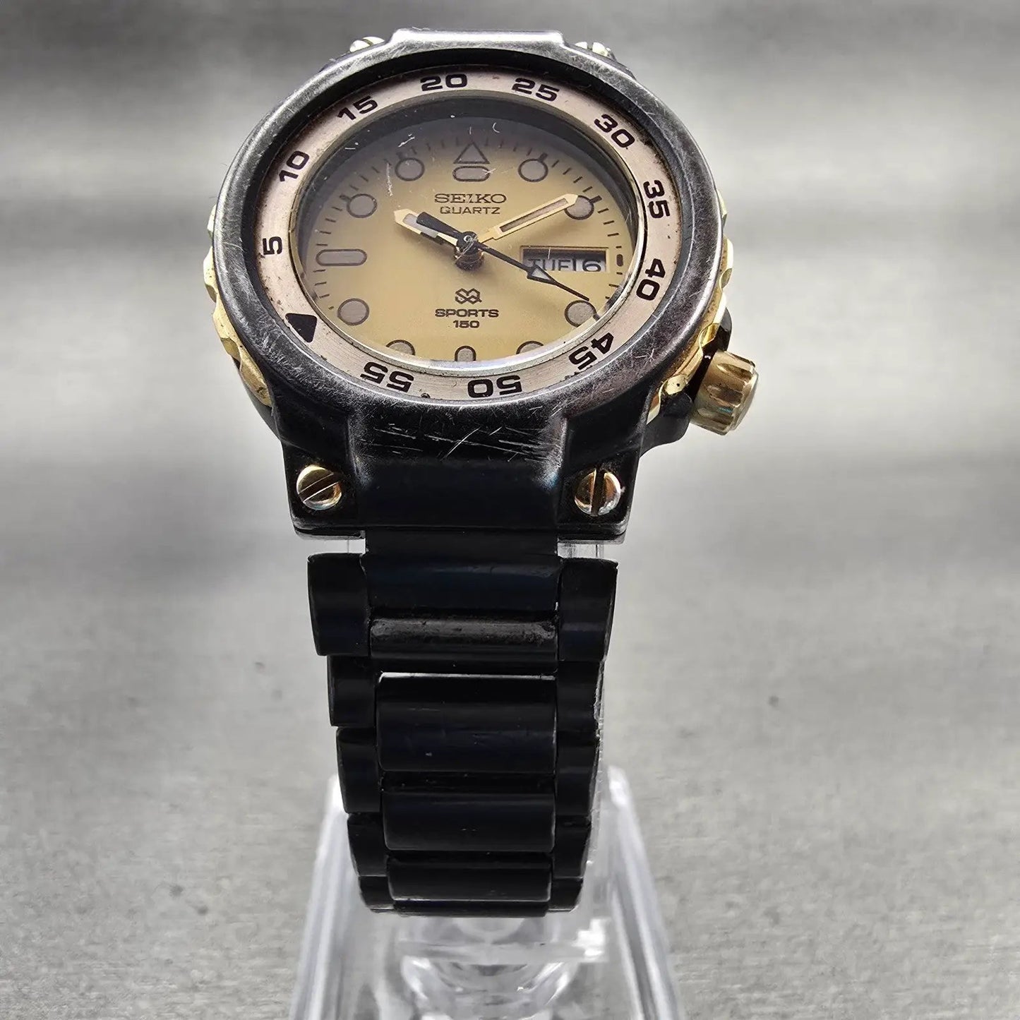Seiko SQ Dive Watch Women 29mm Gold Dial Two Tone Daydate 3Y03-0059 New Battery5