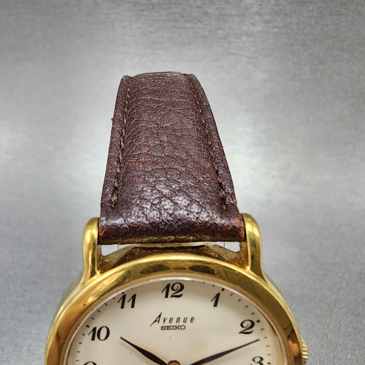 Seiko Avenue Watch Men 32mm White Dial gold Tone 2k236130 New Battery READ!!!!!4