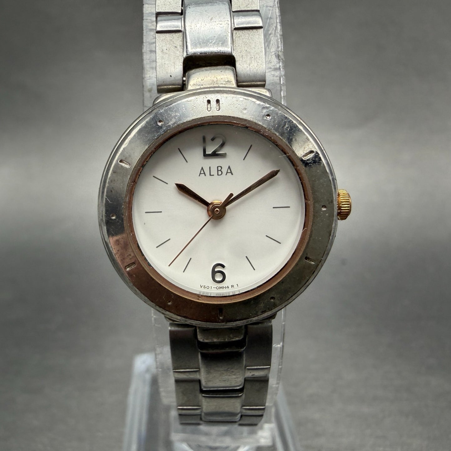 Seiko Alba Watch Women 23mm White Dial Silver Tone Round V501-0DX0 New Battery0