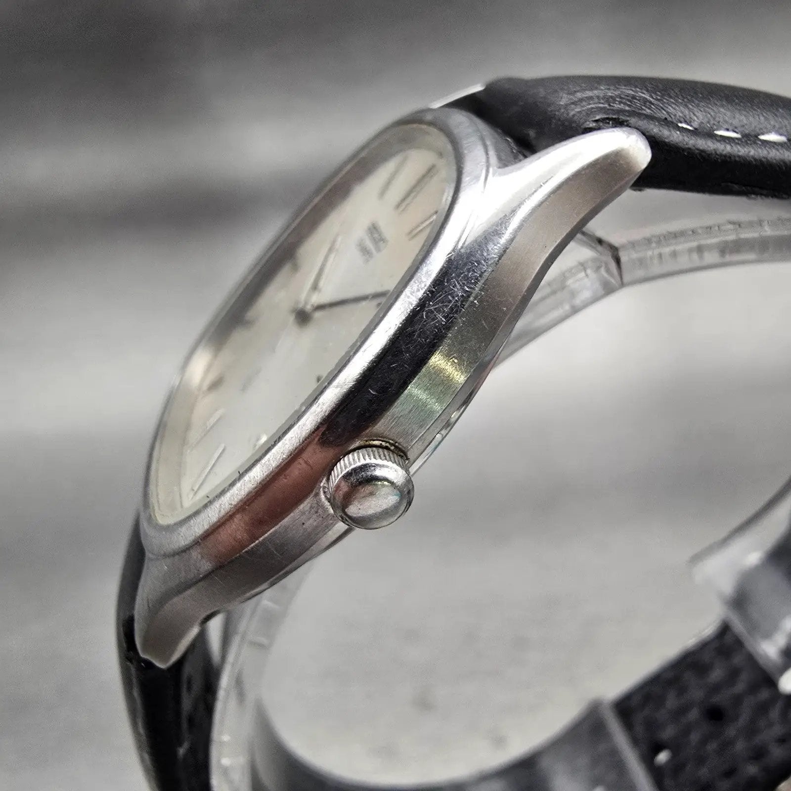 Seiko Watch Men 33mm Silver Dial Silver Tone Rectangle 5931-5330 New Battery VTG2