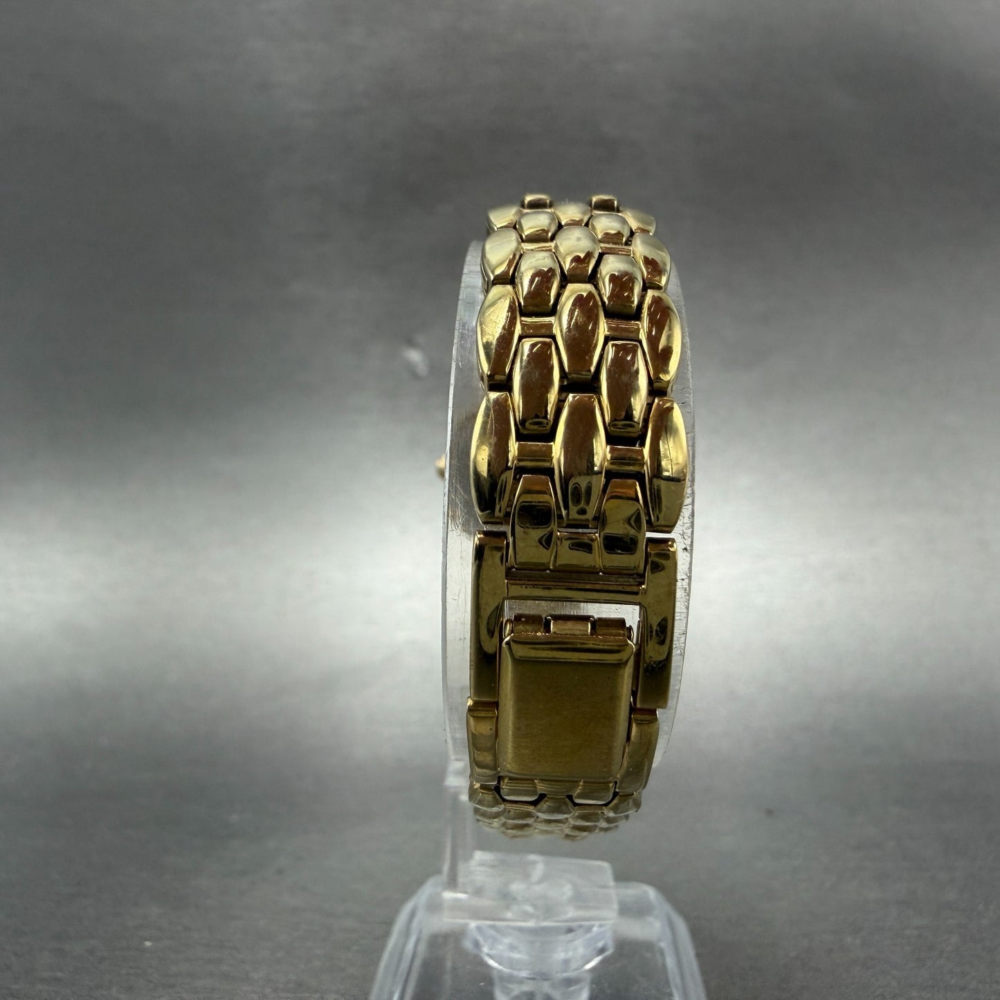 Seiko Watch Women 24mm White Dial Gold Tone Round 1N00-1E19 New Battery hKJh7